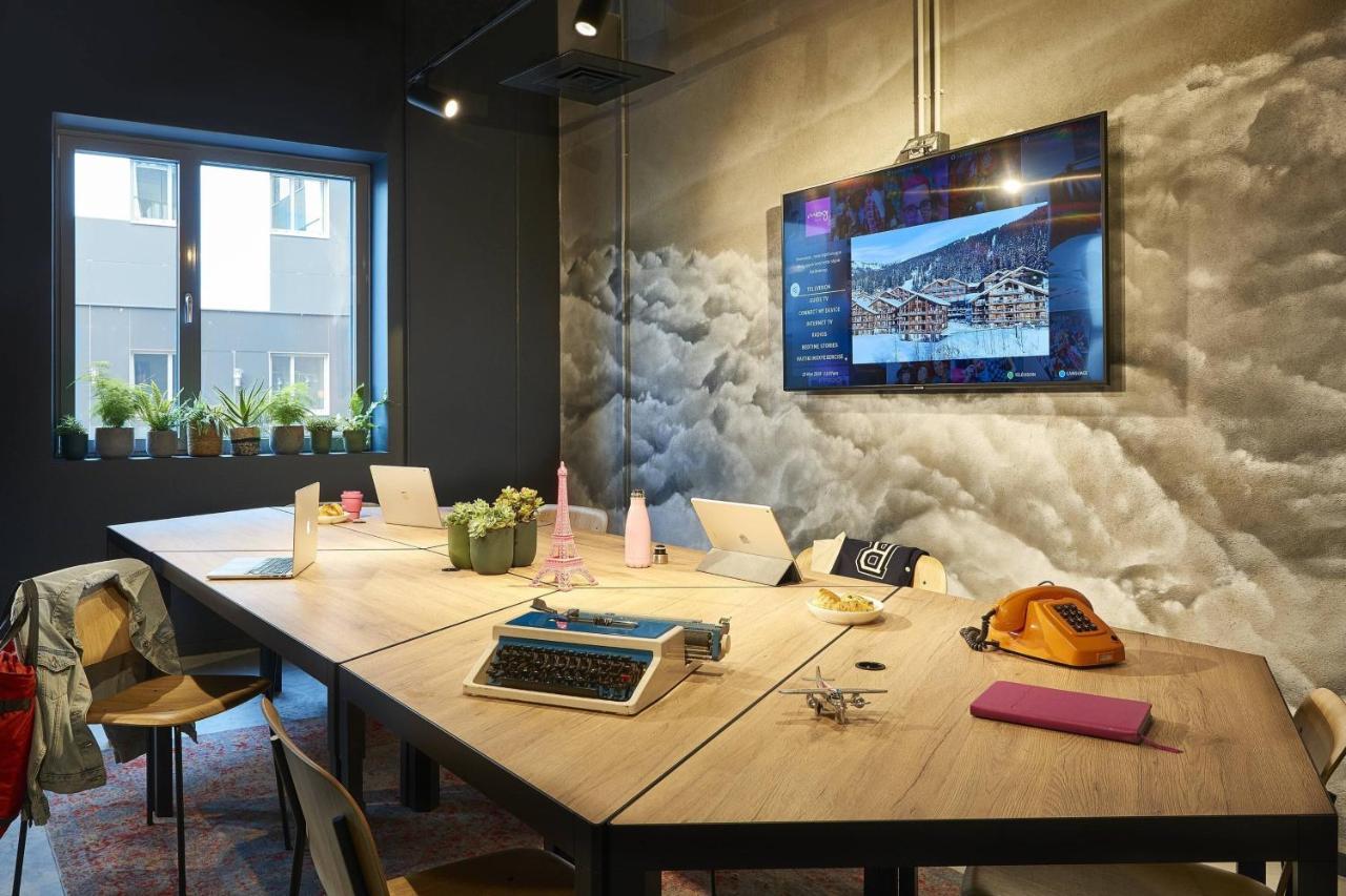 Moxy Paris Charles De Gaulle Airport Hotel Роаси ан Франс Екстериор снимка
